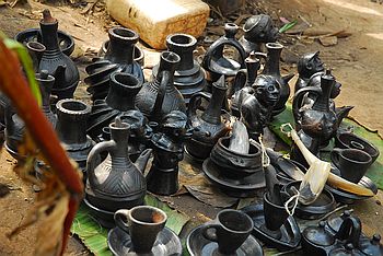 �thiopische Kaffekannen f�r die Kaffeezeremonie.