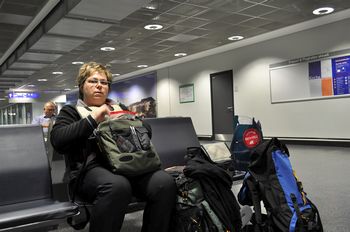 Im Frankfurter Flughafen hatten wir noch jede Menge Zeit, da der Zug dieses mal pnktlich war.