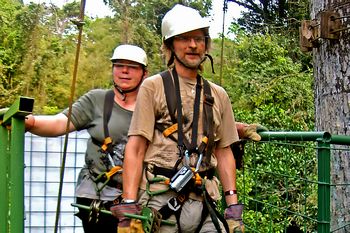 Startbereit zur Canopy-Tour.